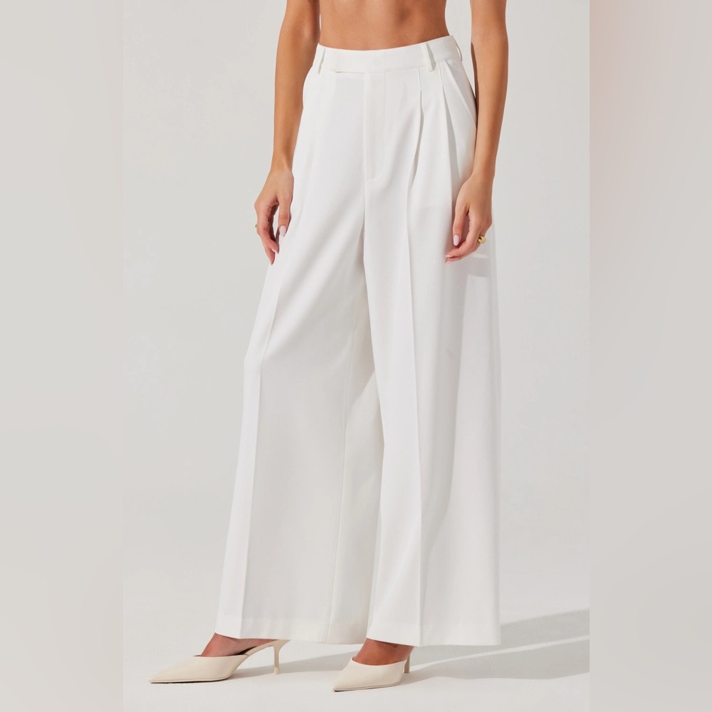 Astr The Label Milani Linen Pants
